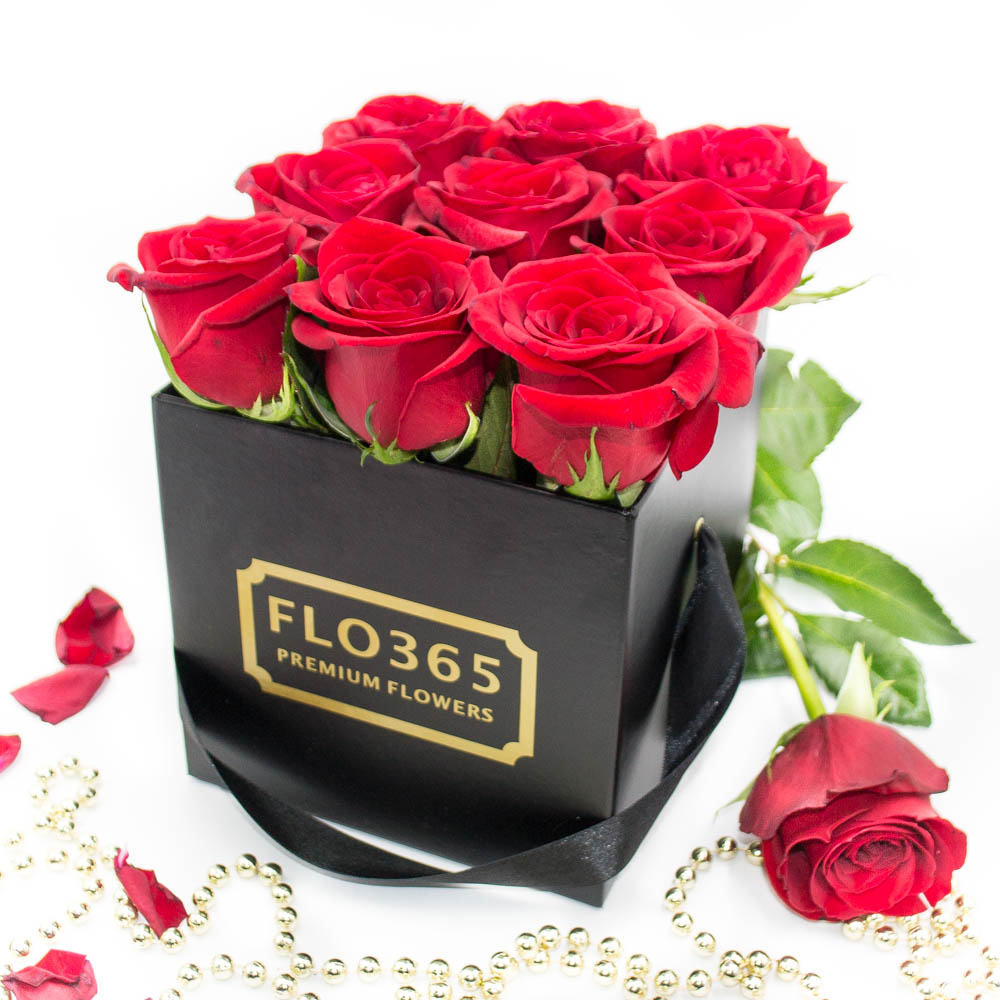 Фото 3 - 9 Красных роз в черном mini-кубе