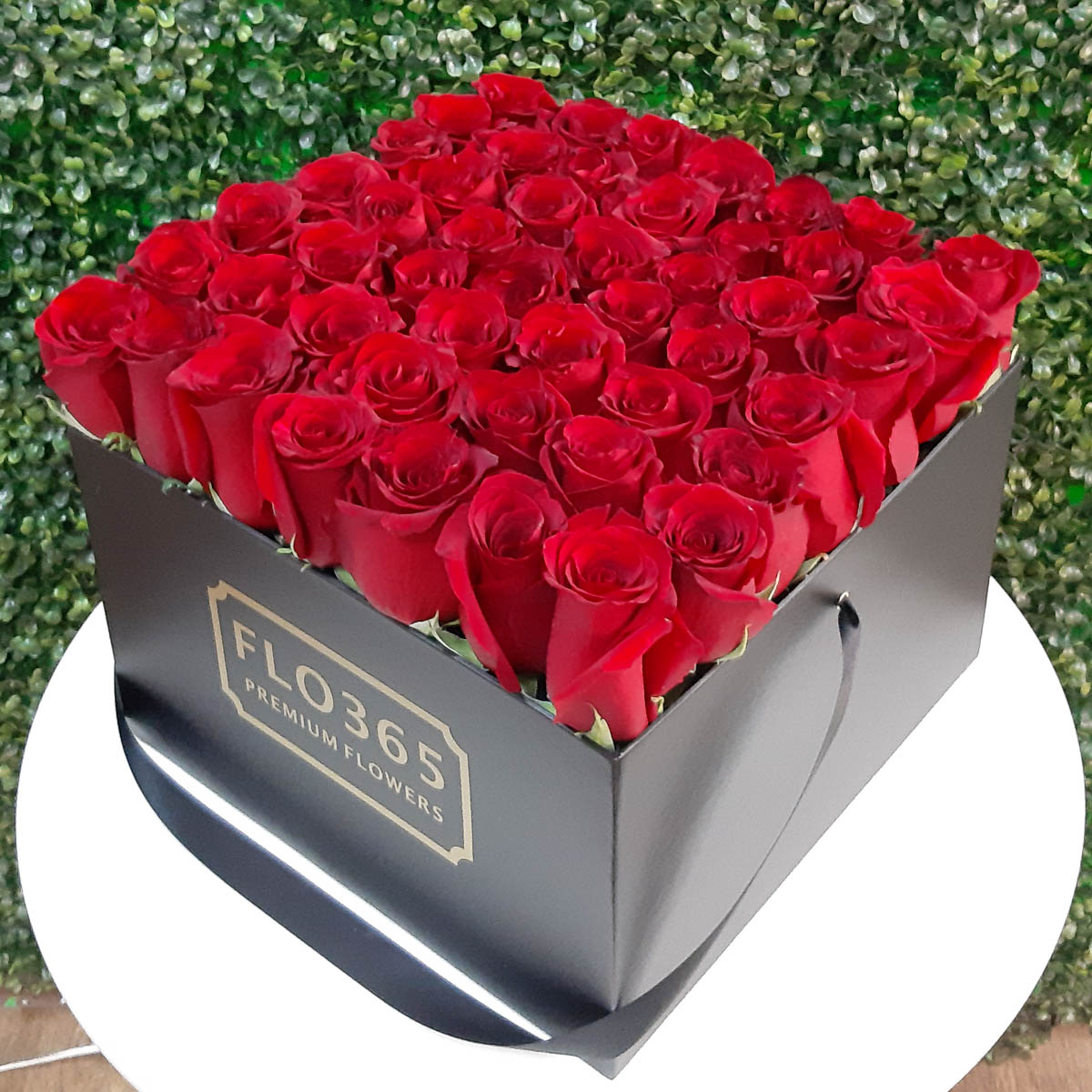 Фото 2 - ХИТ ПРОДАЖ! 49 Красных роз в черном кубе