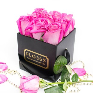 9 Розовых роз в черном mini-кубе